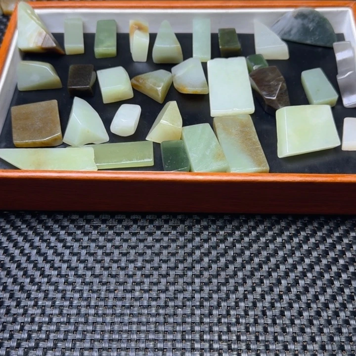 和田玉（糖玉）未镶嵌珠宝半成品