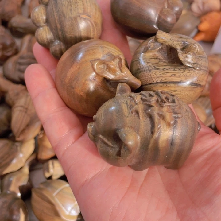 阿***2绿檀455854858585855888