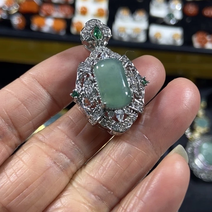 翡翠未镶嵌戒指吊墜