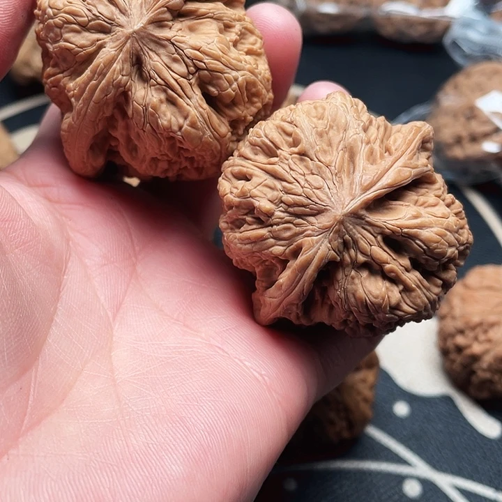 文玩核桃把件华北将军