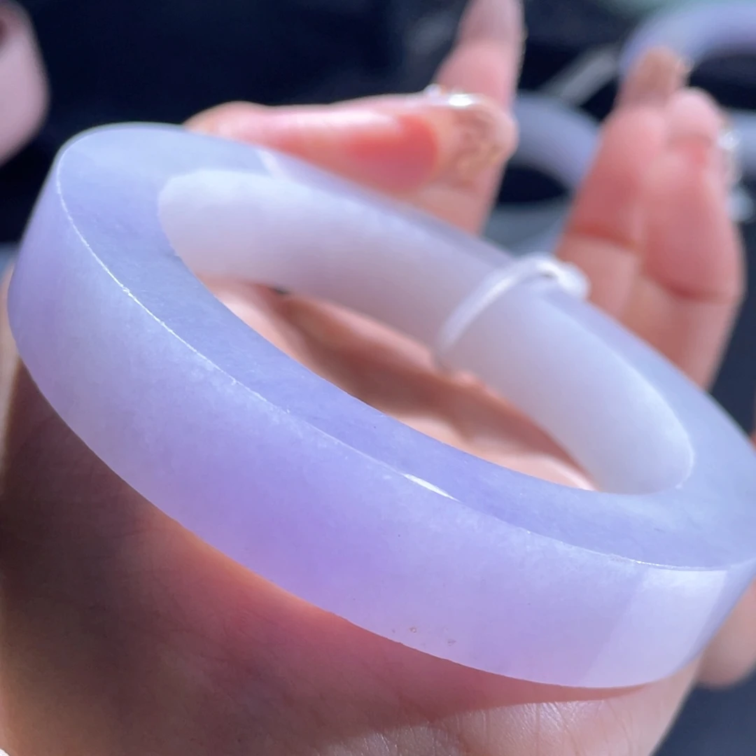 未镶嵌手镯定制翡翠