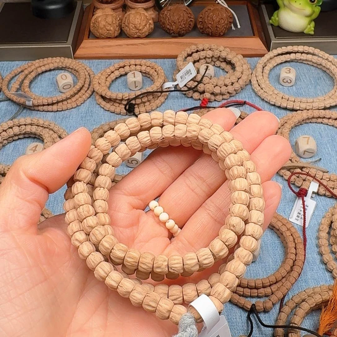 柏香籽/百香籽手串M****…