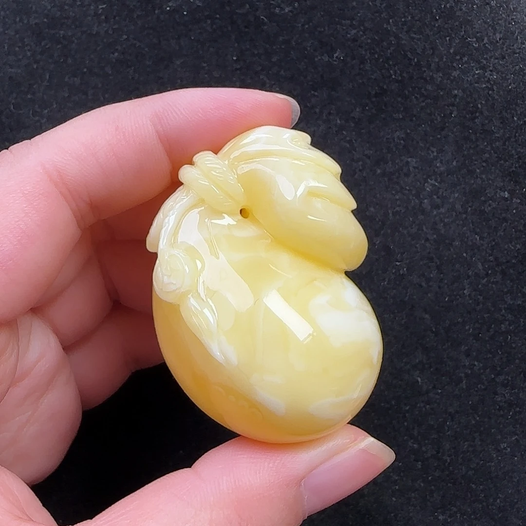 蜜蜡未镶嵌珠宝奇石