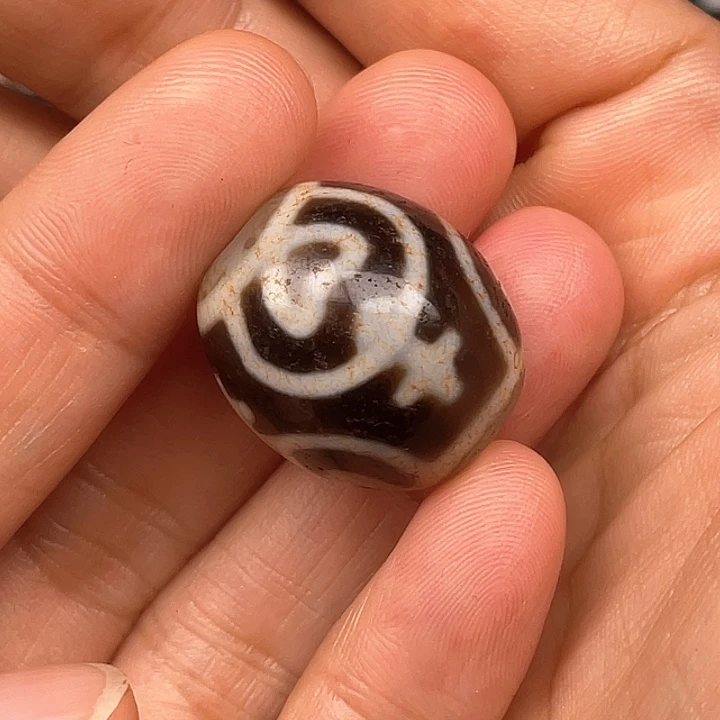 相***光未镶嵌颈饰玛瑙/玉髓