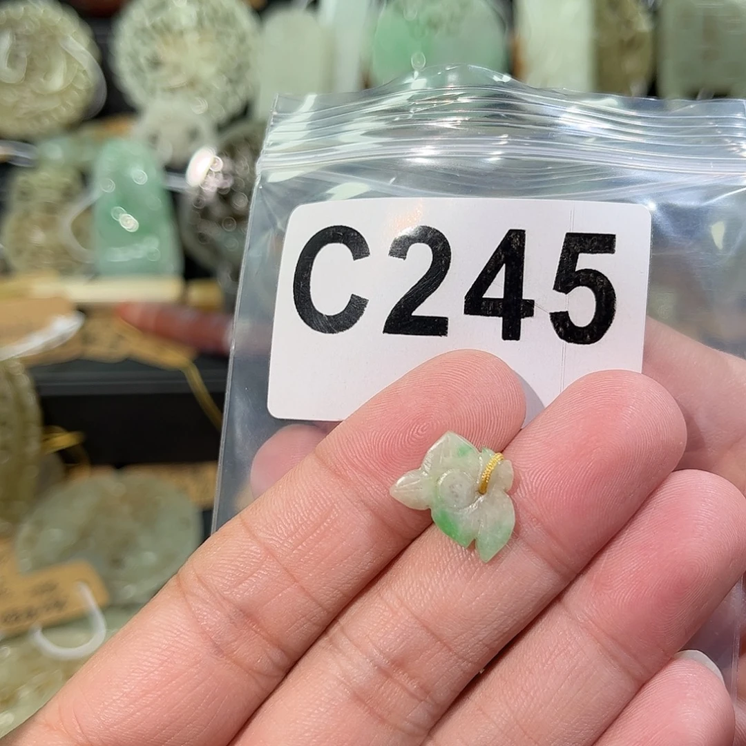 颈饰未镶嵌翡翠花片