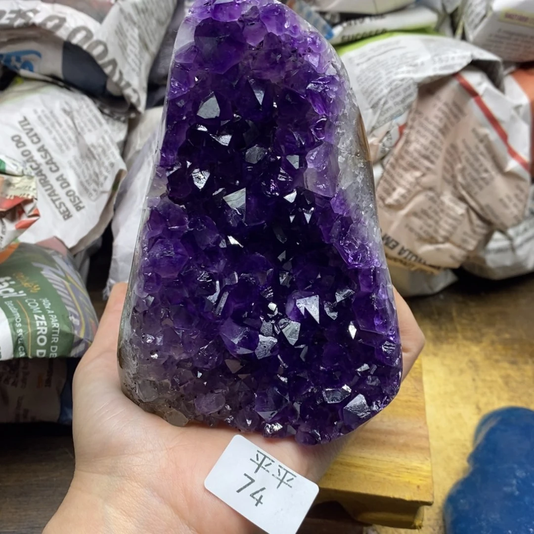 紫晶乌拉圭未镶嵌