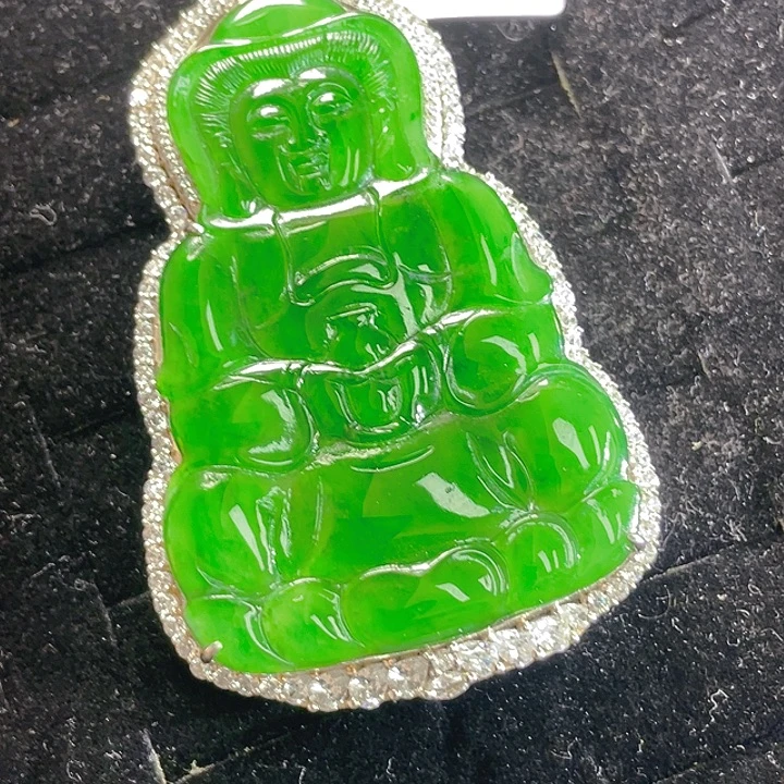 翡翠未镶嵌颈饰44