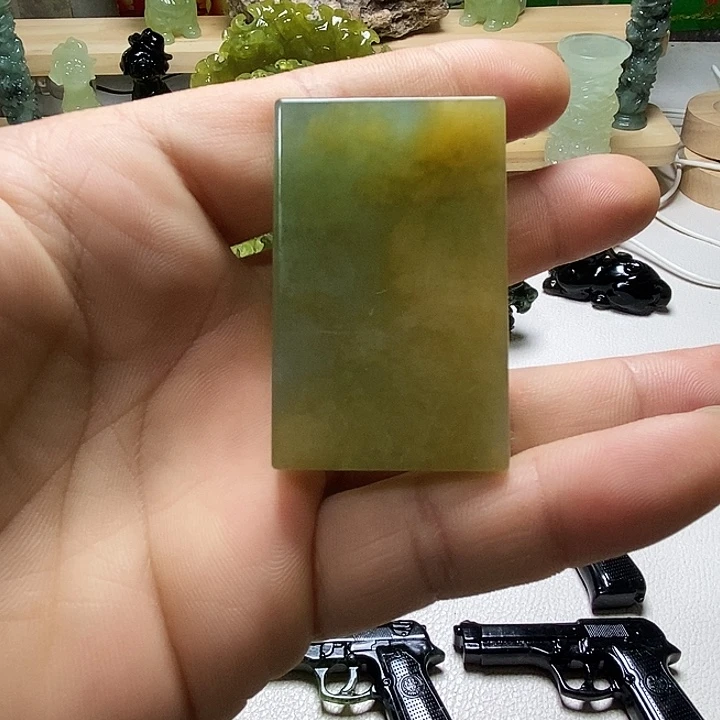 岫玉未镶嵌挂件岫玉