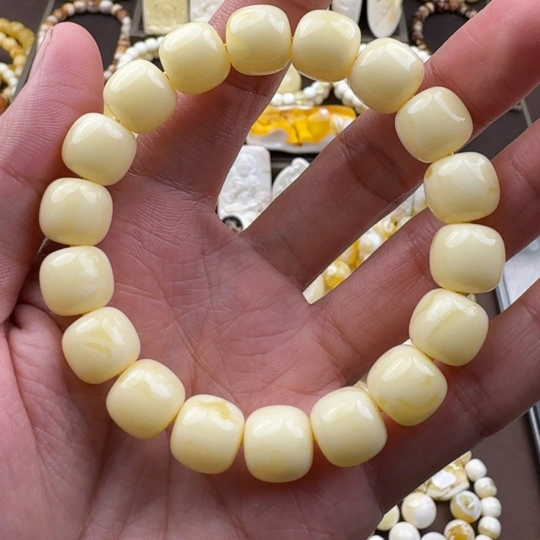 未镶嵌琥珀裸石蜜蜡