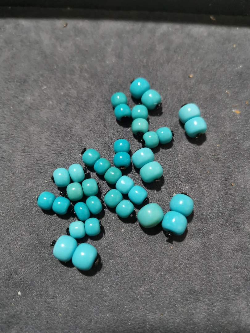 原矿绿松石老型珠子