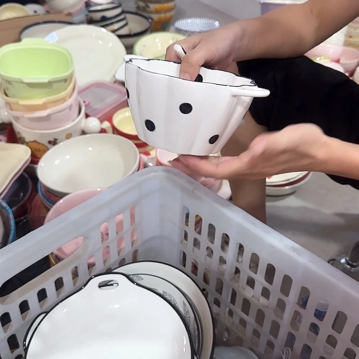 瓷片黑白波点南瓜小送勺子