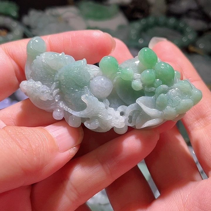 颈饰未镶嵌翡翠天