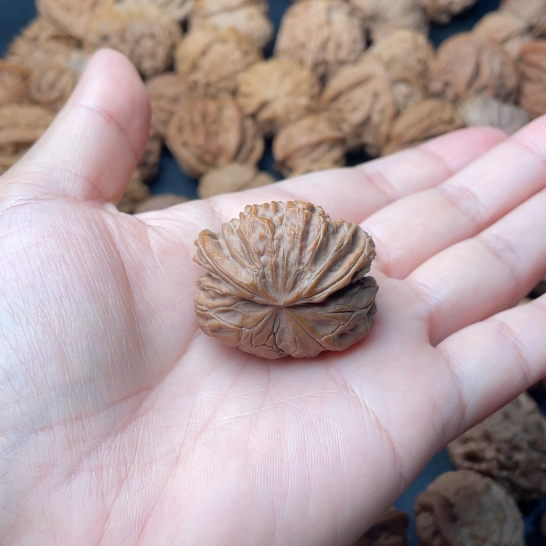 天***雄文玩核桃把件34宫灯蛇头