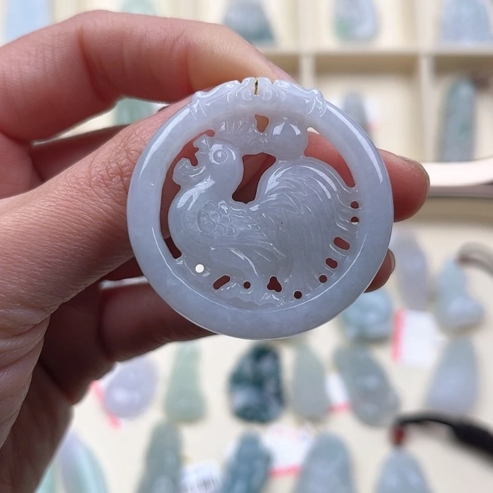 翡翠颈饰未镶嵌天然