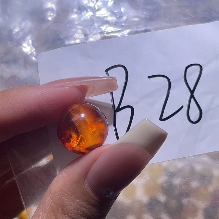琥珀未镶嵌裸石14.2福利