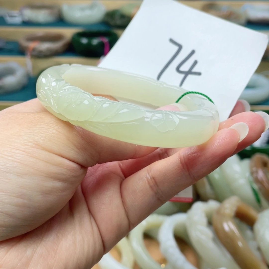 未镶嵌手镯和田玉圈口56