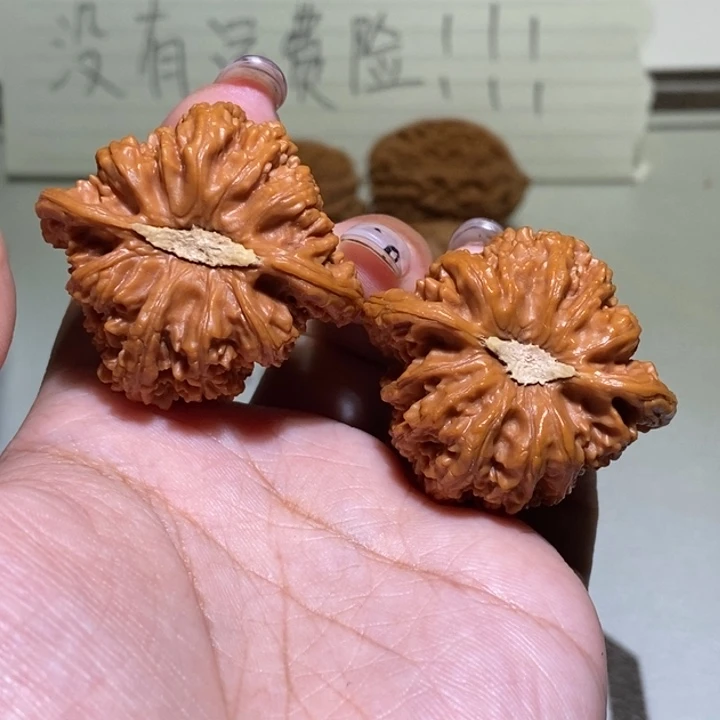 L****手串/手链核桃蜜纹