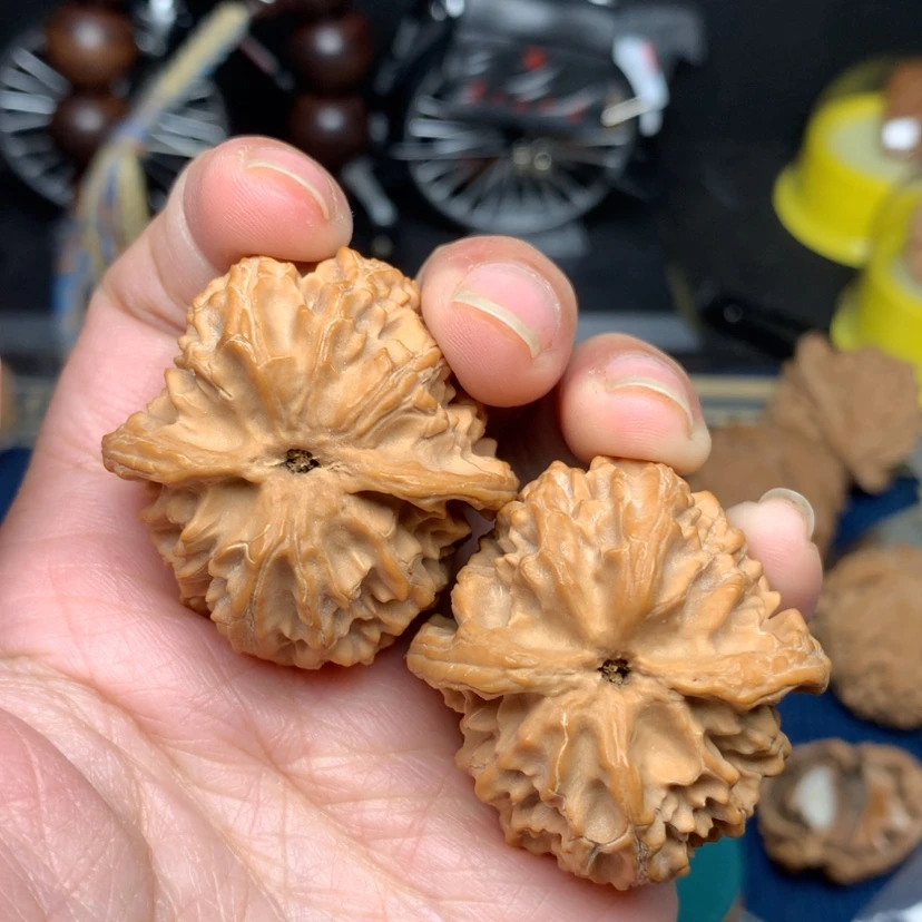 【闪购商品】核桃摆件吕*38苹果园编号3838