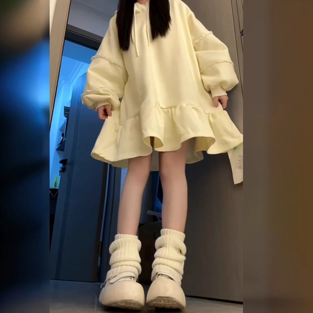 2025早春新款韩系别致小众风连帽长袖拼接下摆中款气质卫衣连衣裙