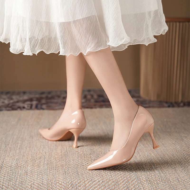 云朵高跟鞋女久穿不累脚2025新款设计感小众气质尖头百搭职业单鞋