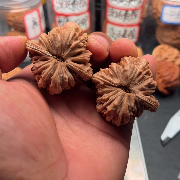一***长把件文玩核桃四座楼46