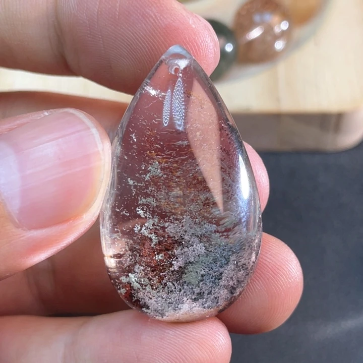 未镶嵌颈饰水晶彼**?