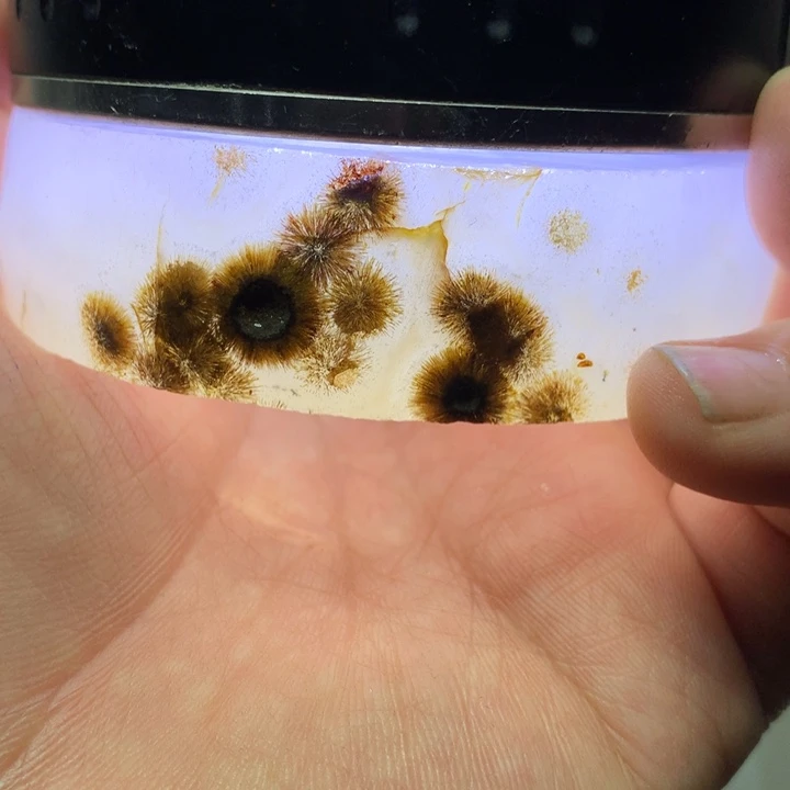 定制玛瑙董**豆定制玛瑙手镯