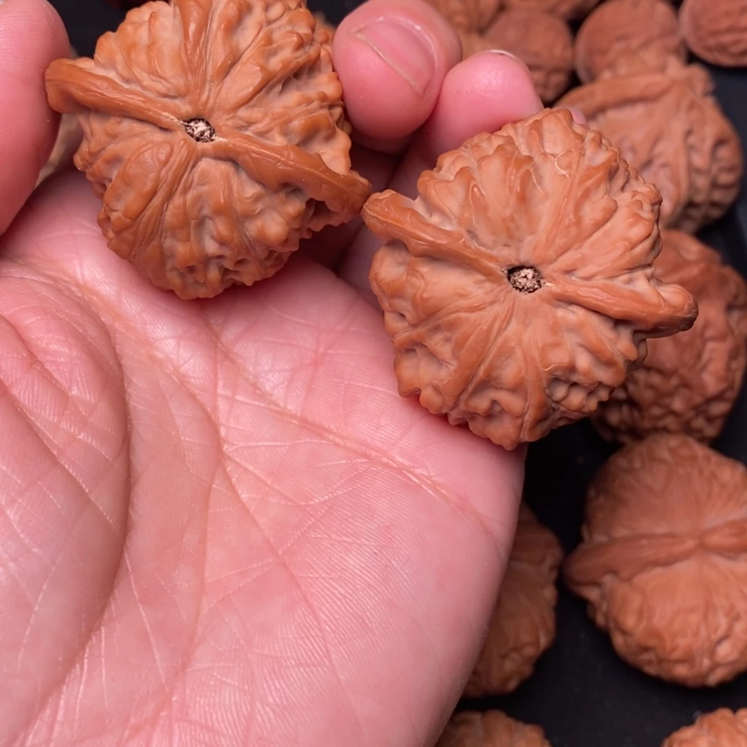 文玩核桃吊坠杜*彬红貔恘