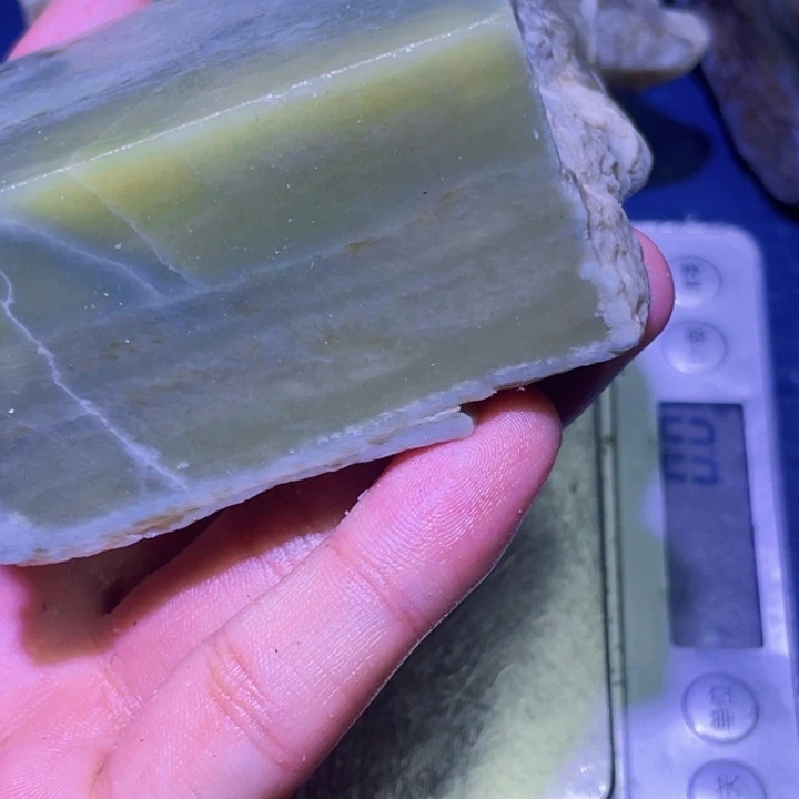 和田玉（糖玉）未镶嵌珠宝半成品