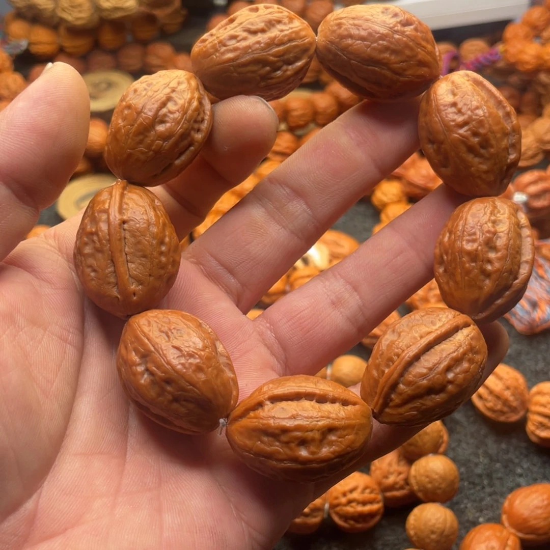 文玩核桃吊坠大枣手串