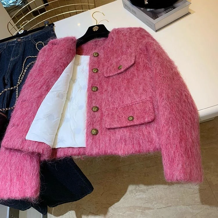 法式气质小香风外套女冬季新款圆领单排扣短款加厚上衣充绒内胆