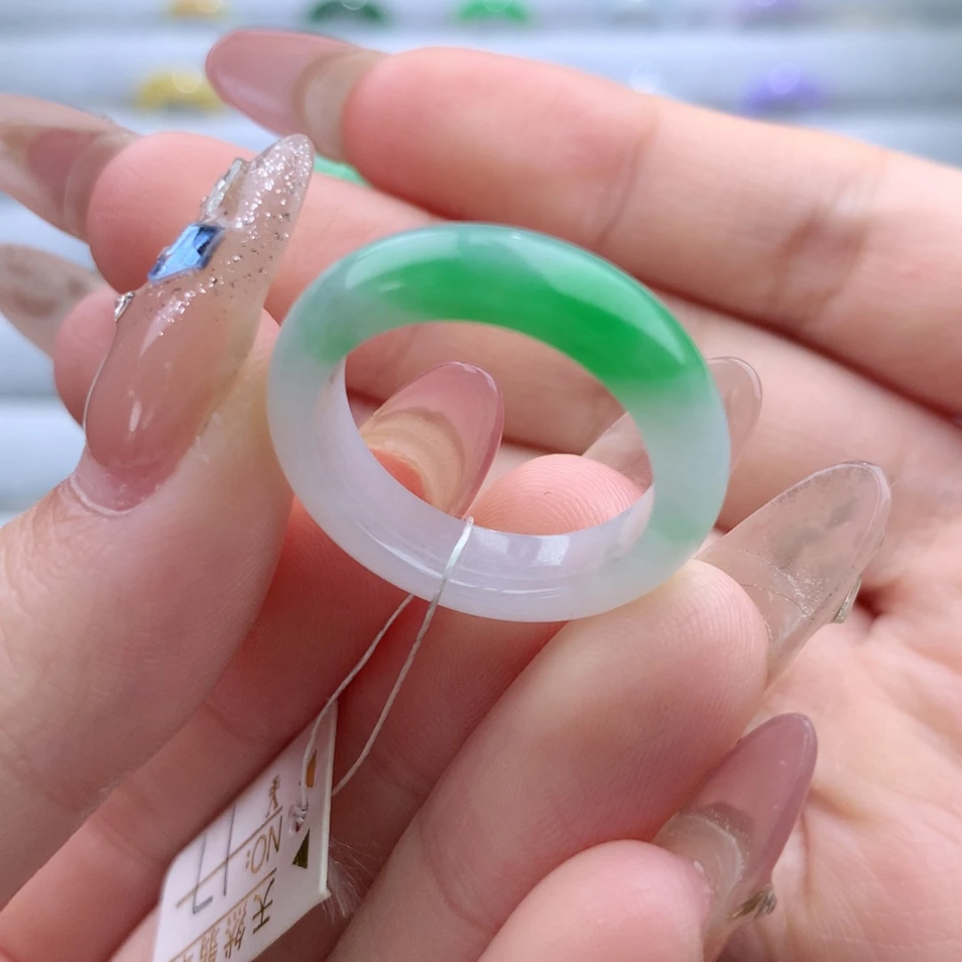 翡翠未镶嵌戒指17号