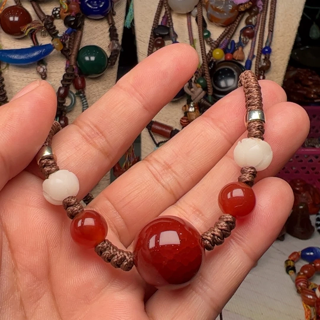 玛瑙/玉髓颈饰未镶嵌