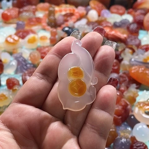 未镶嵌颈饰玛瑙/玉髓