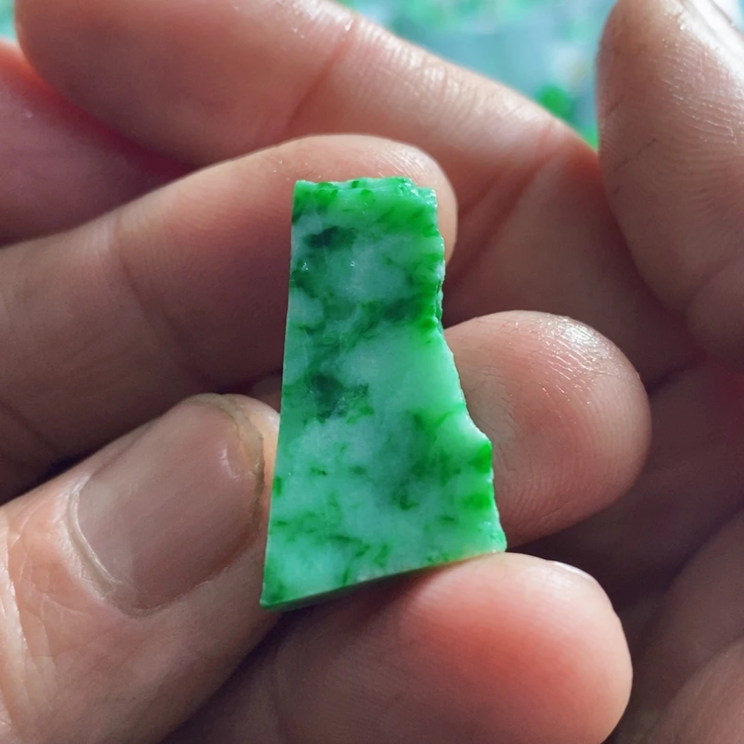 定制翡翠未镶嵌翡翠
