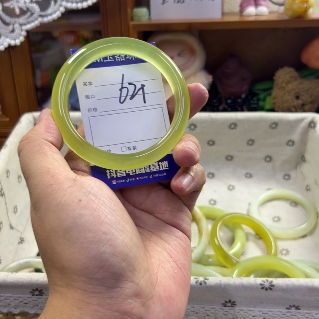 蛇纹石玉未镶嵌手镯144