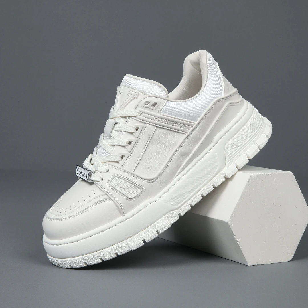 休闲风厚底低帮男士休闲板鞋皮鞋白色小白鞋时尚透气8733牛皮