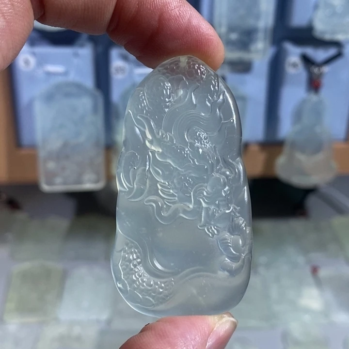 岫玉未镶嵌吊坠吊坠