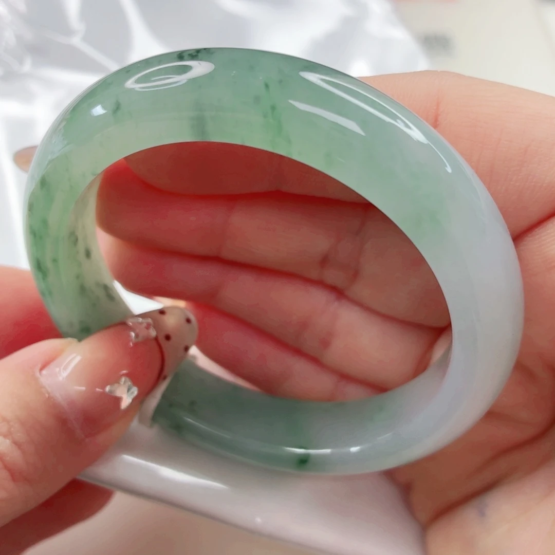 翡翠未镶嵌手镯53.4x588