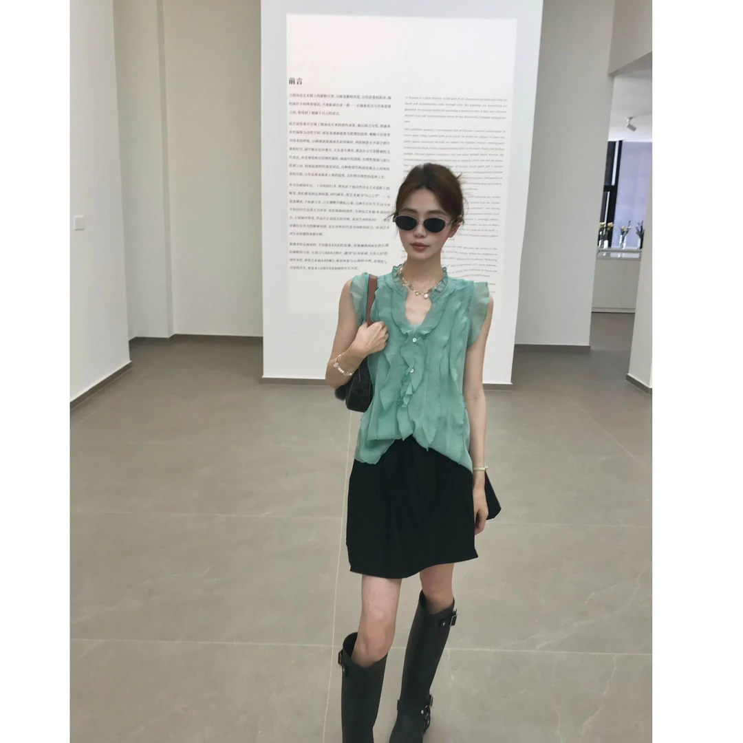 2025夏季新款法式韩版荷叶边V领背心上衣搭高腰显瘦半身裙两件套