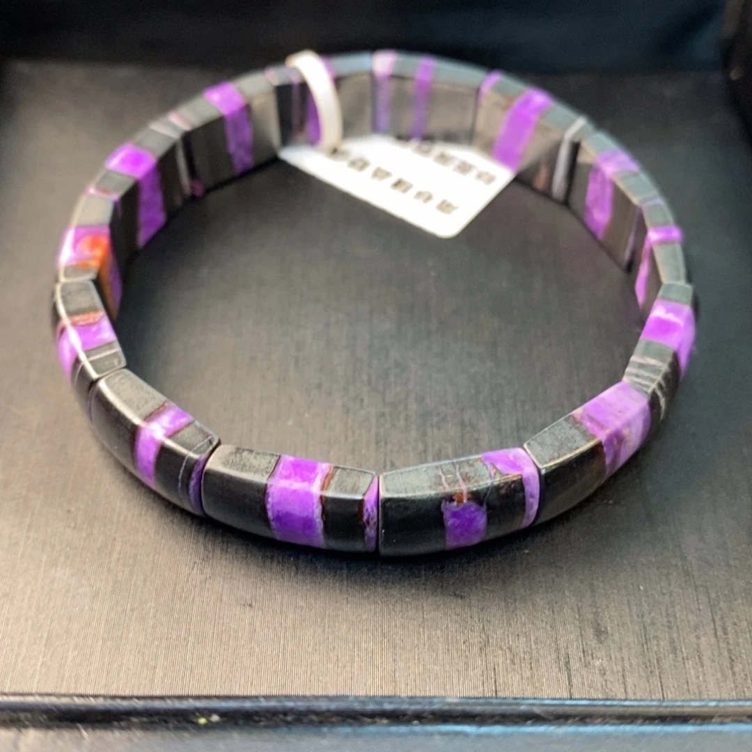 未镶嵌苏纪石（舒俱来）丝绒手牌