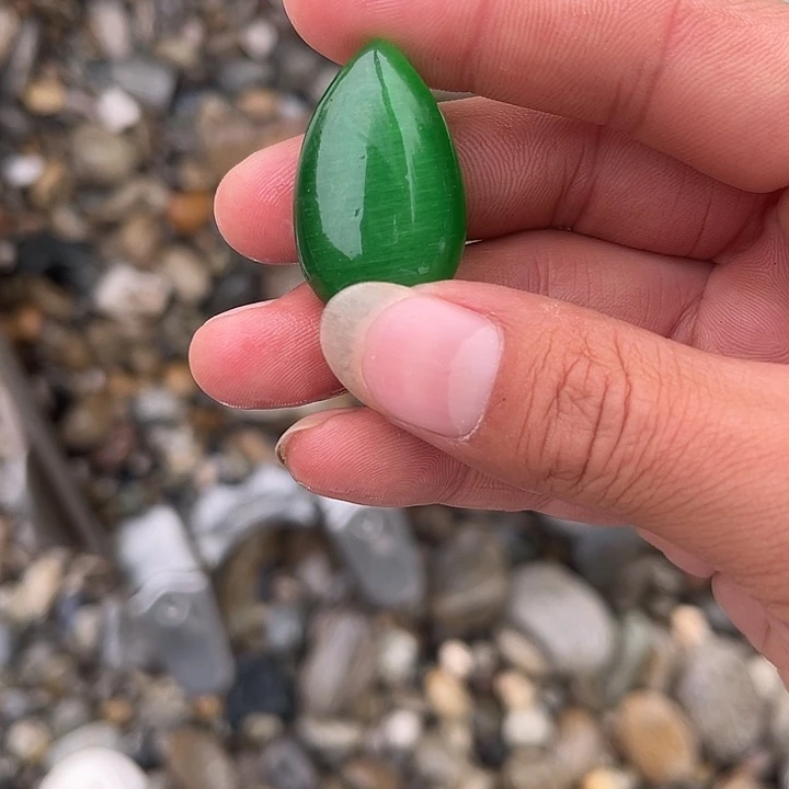 未镶嵌和田玉（糖玉）车挂