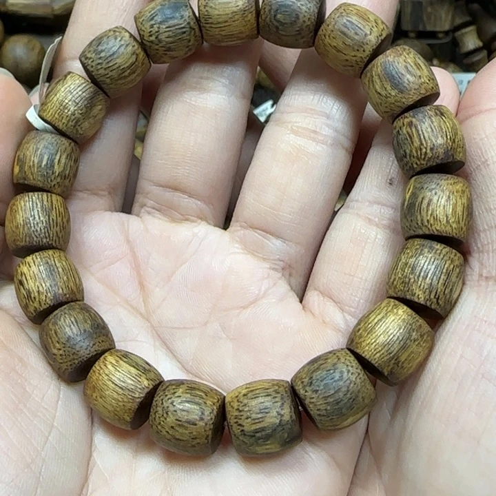 沉香手串陆河多样性发货一条11-13克