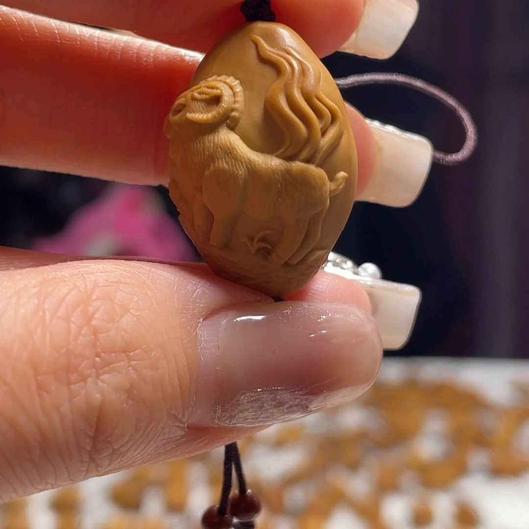 橄榄核吊坠橄榄核