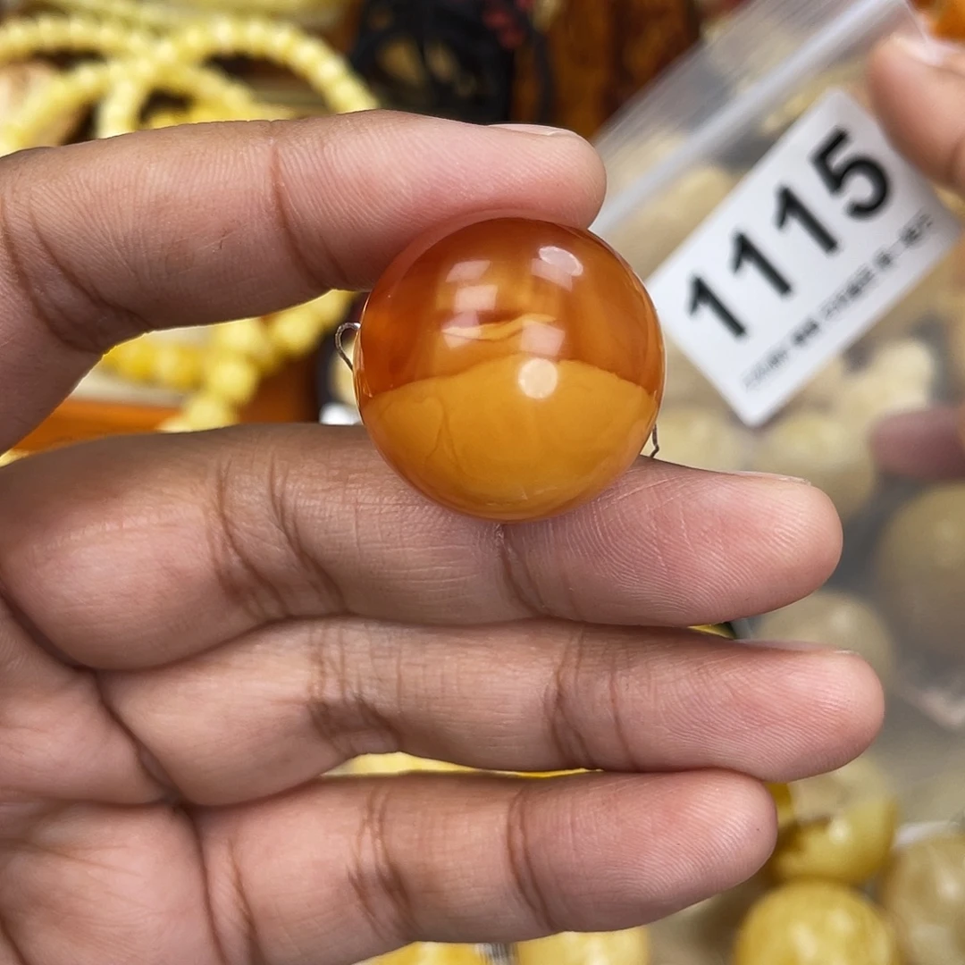 蜜蜡未镶嵌珠宝奇石25