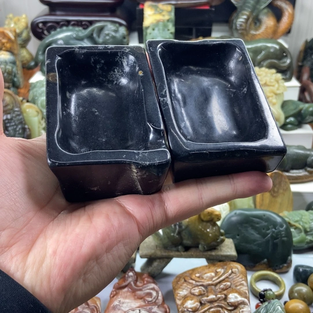 岫岩河磨玉（透闪石质玉）未镶嵌把件