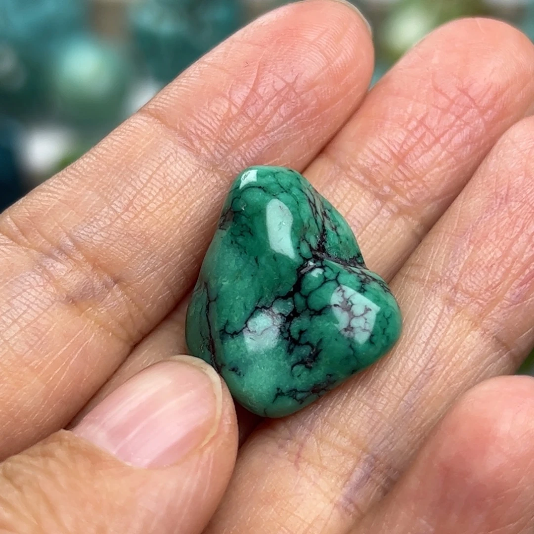 绿松石未镶嵌天然原矿绿松石
