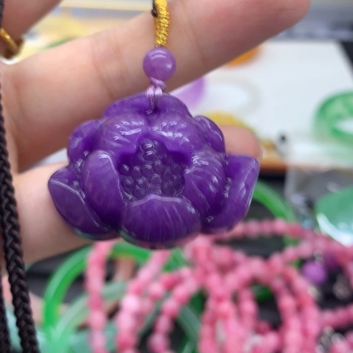 颈饰未镶嵌翡翠吊坠