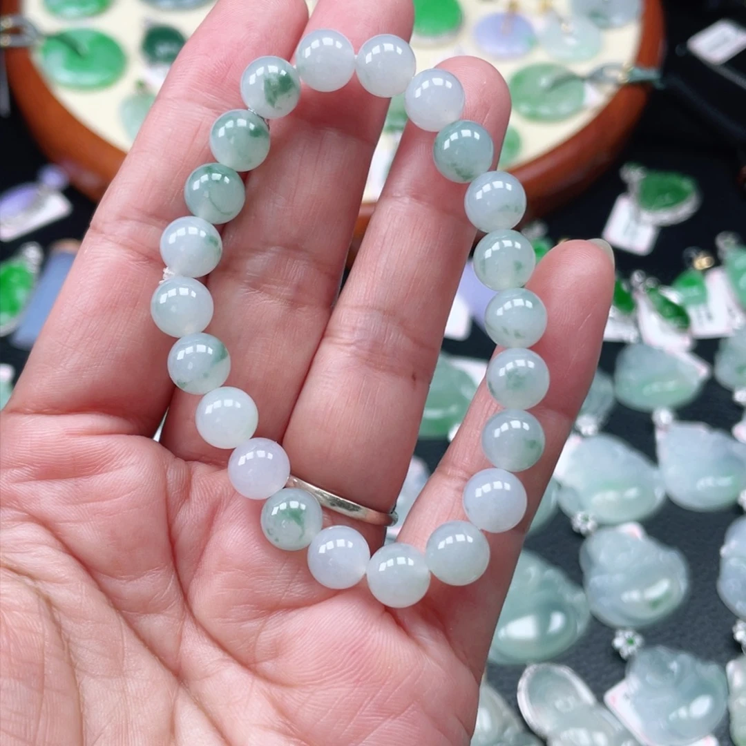 颈饰未镶嵌翡翠手串