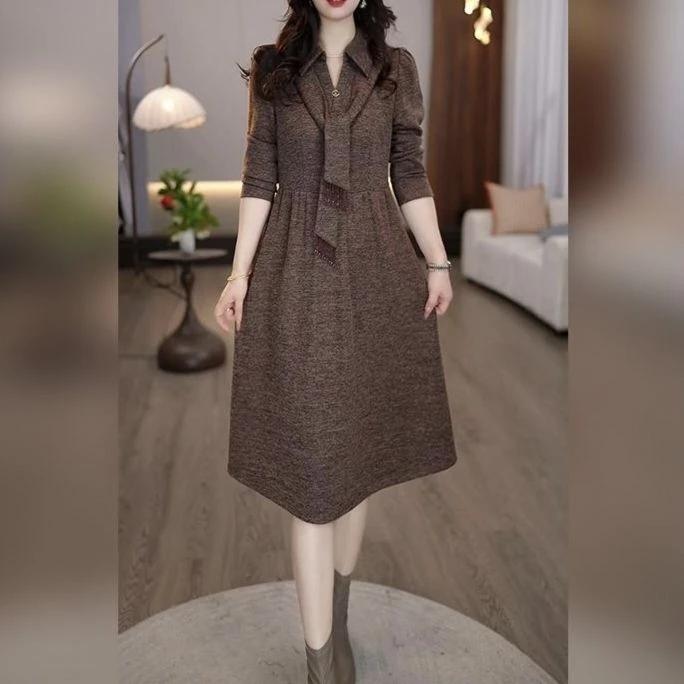 高档星空精纺时尚气质减龄显瘦打底连衣裙2025秋季新款优雅礼服裙